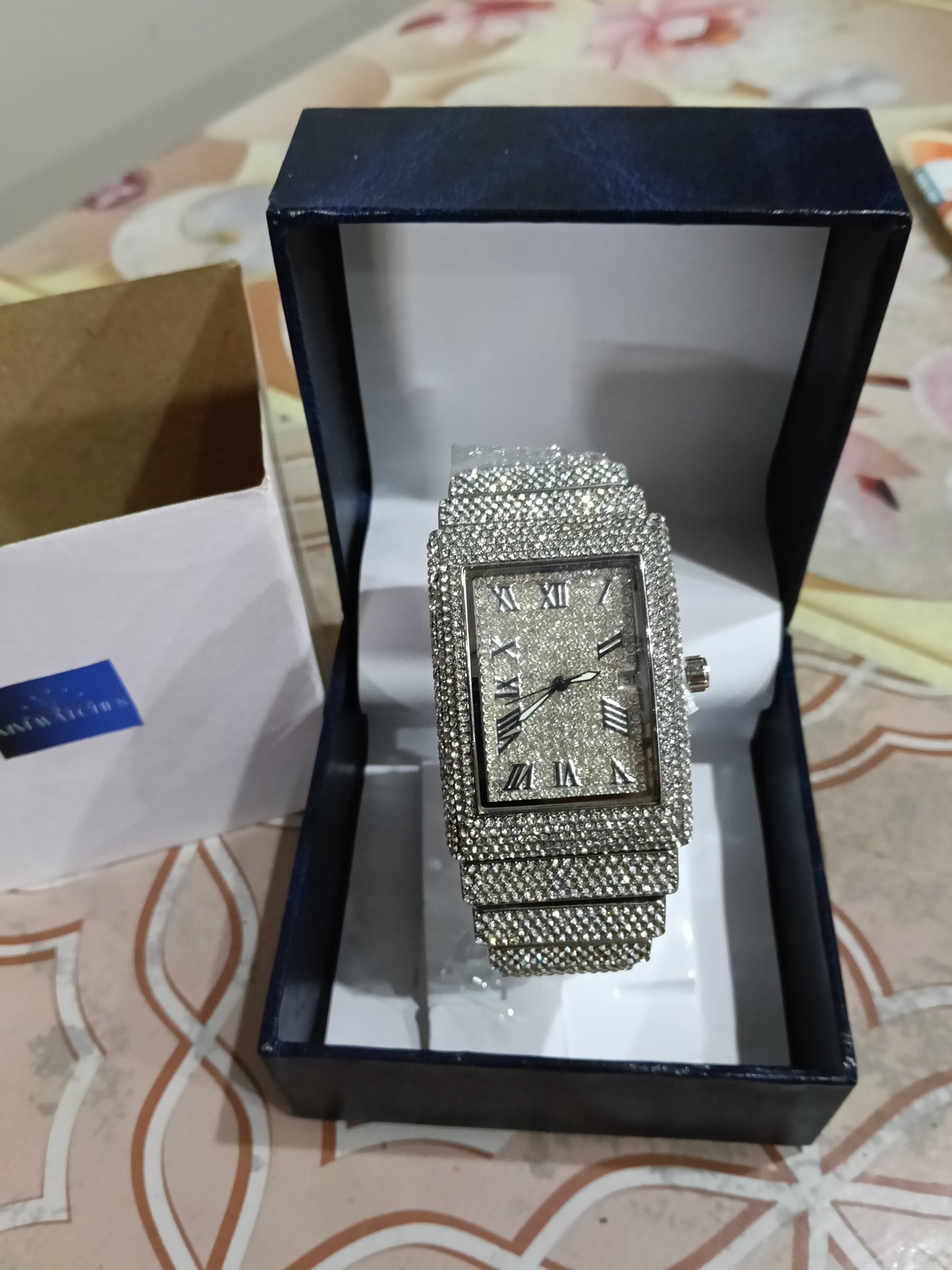 Diamond Variant Luxury Watch with sliver base | unisex wrist watch
