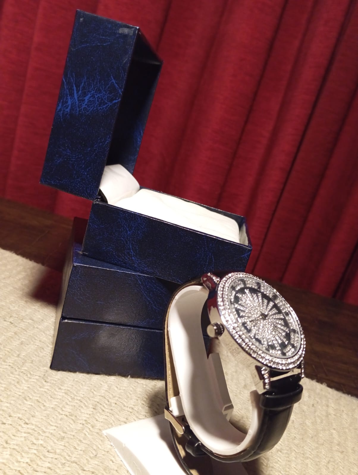 Diamond Dial Strap Watch | Shine with Every Second