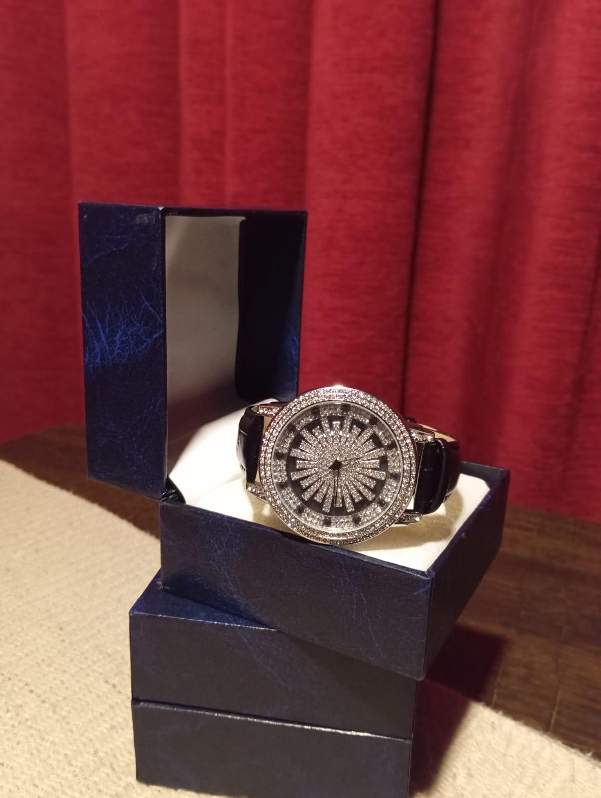 Diamond Dial Strap Watch | Shine with Every Second