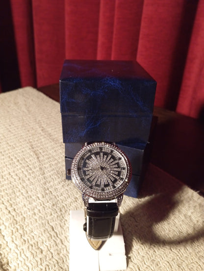 Diamond Dial Strap Watch | Shine with Every Second