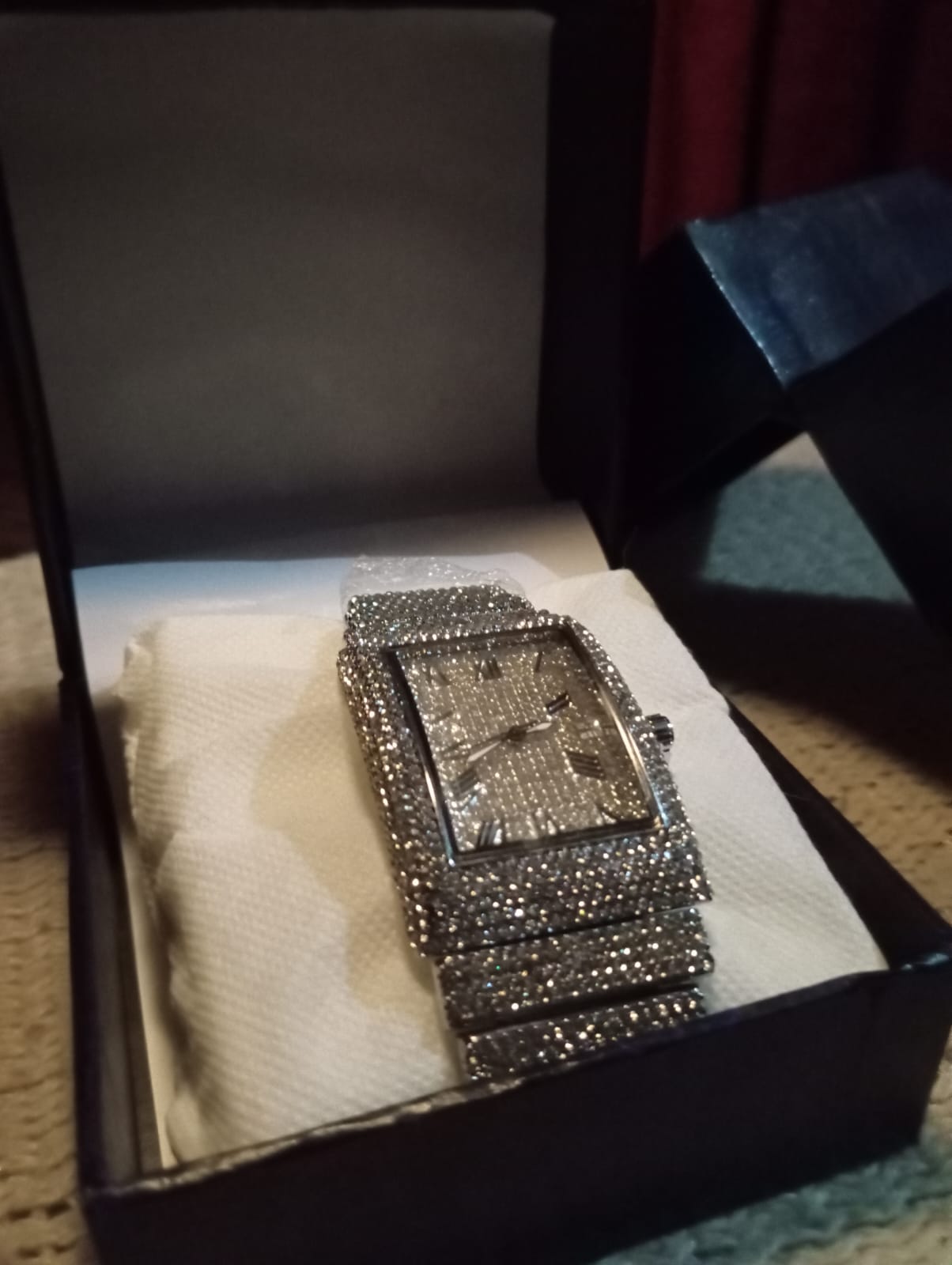 Diamond Variant Luxury Watch with sliver base | unisex wrist watch