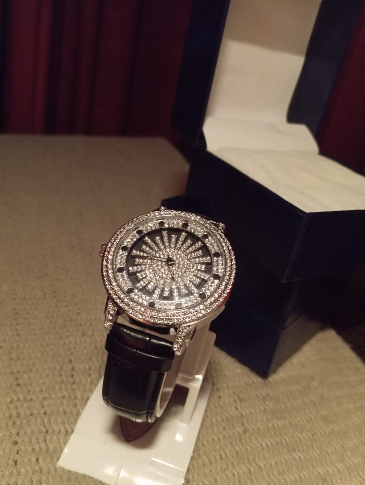 Diamond Dial Strap Watch | Shine with Every Second